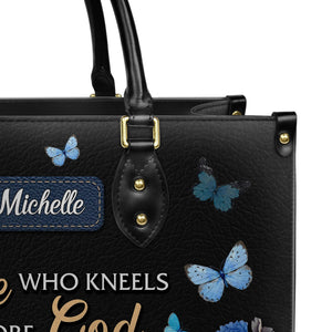 She Who Kneels Before God Romans 8 31 NNRZ1601004A Leather Bag